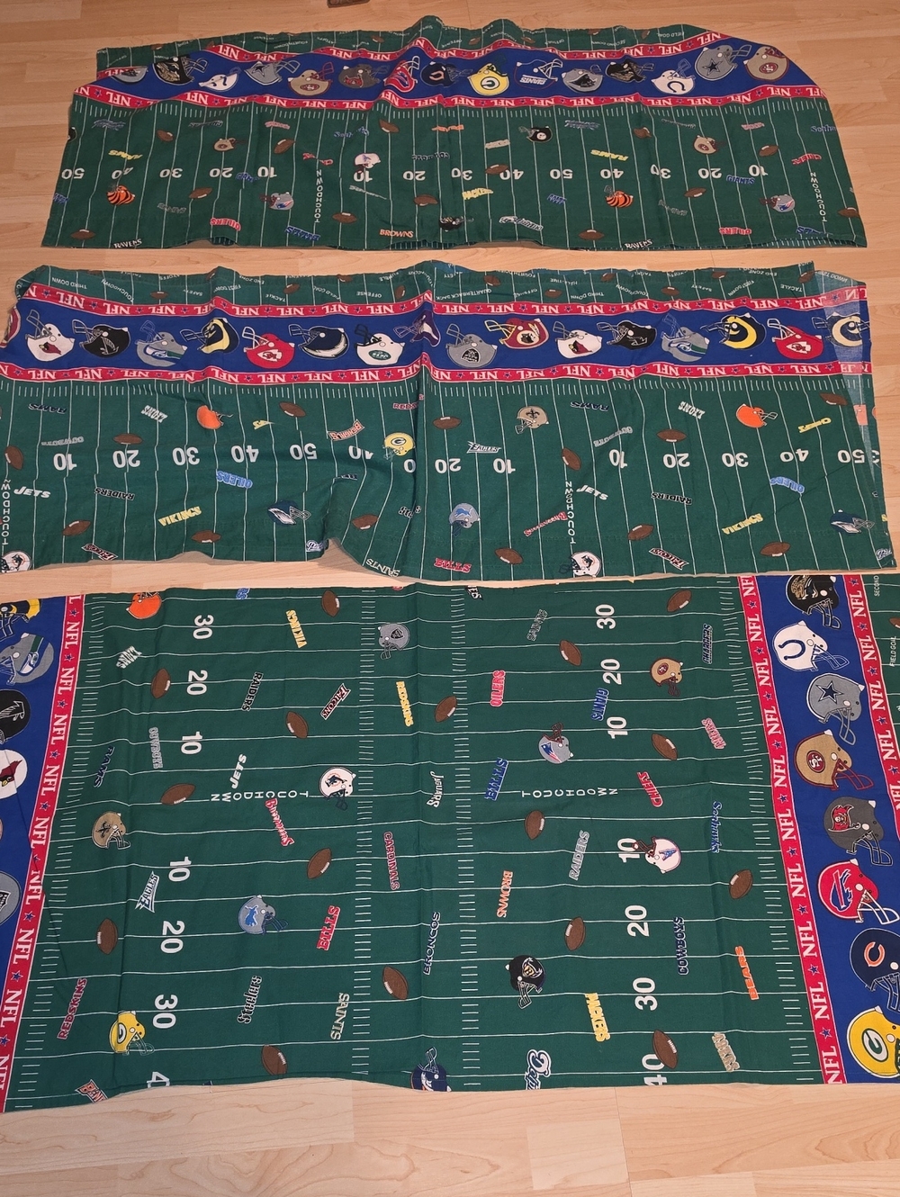 Vintage 80s 90s NFL Football Field Print Fabric Panels Team Helmets